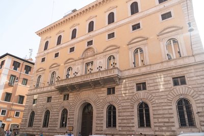 팔라초 치폴라 (Palazzo Cipolla)